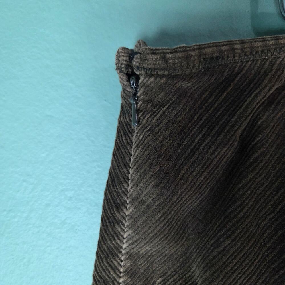 Eddie Bauer Women 18 Brown Corduroy Midi Skirt 14 A-Line Stretch Dark Academica - Picture 4 of 9